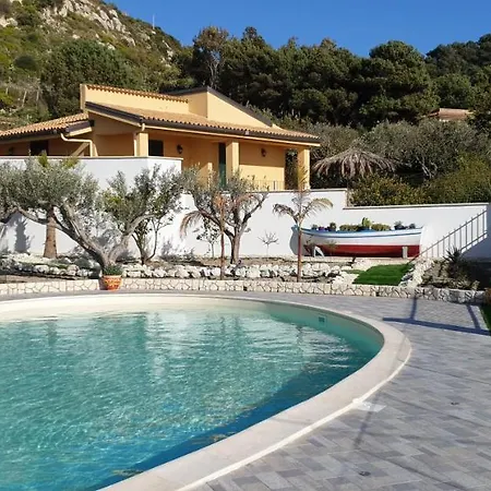 Selene Villa