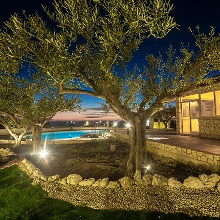 Selene Villa